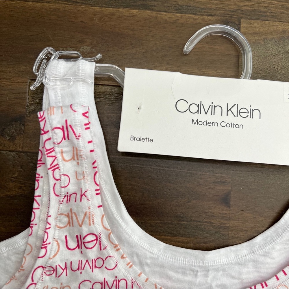 Calvin Klein 2 pack training bras bralettes NEW - Picture 2 of 10